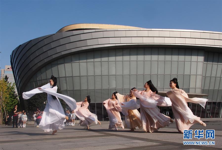 （文化）（3）&ldquo;舞動十二小時&rdquo;活動在上海國際舞蹈中心舉行
