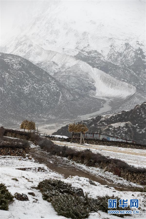 （图文互动）（5）川藏公路带动一批高原小镇日新月异
