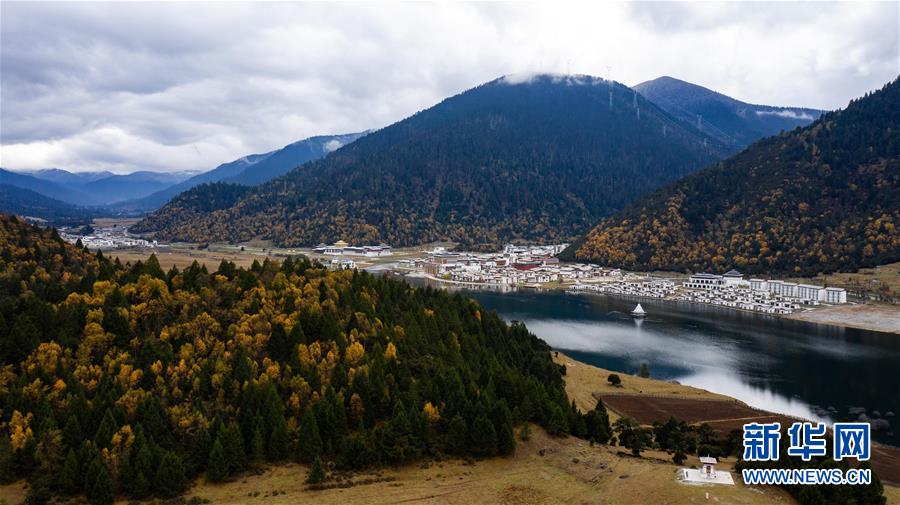 （图文互动）（6）川藏公路带动一批高原小镇日新月异