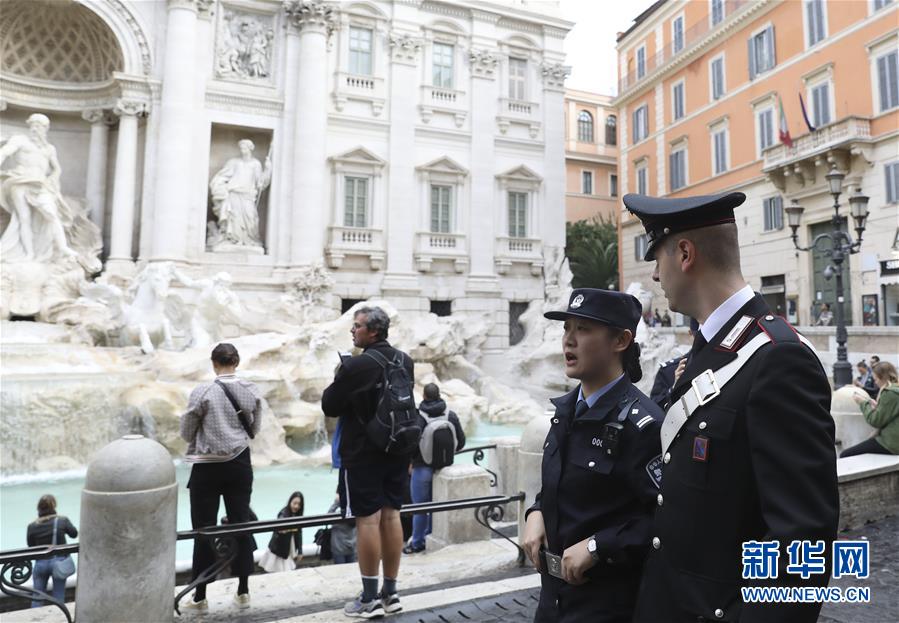 （国际）（5）中意第四次警务联合巡逻在罗马启动
