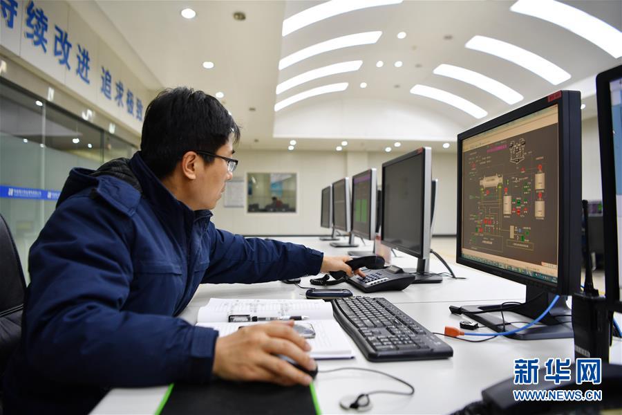 （新春走基层）（1）陕西铜川：坚守岗位保供热 