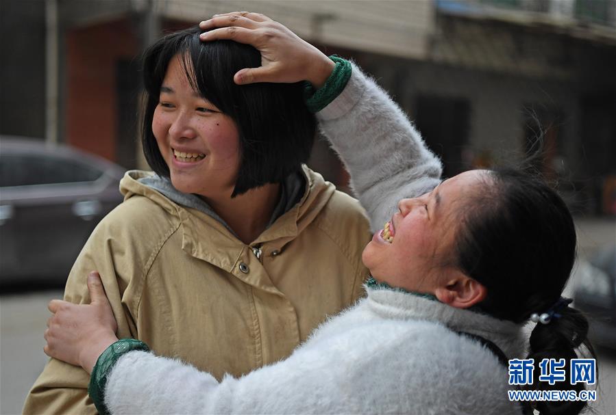 （新春走基层）（17）“暖途”——盲人夫妻归乡路