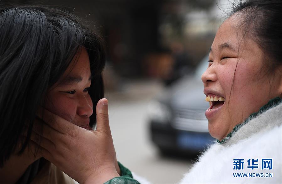 （新春走基层）（18）“暖途”——盲人夫妻归乡路