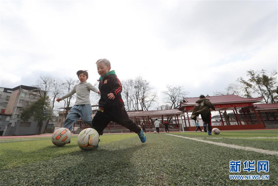 #（社会）（1）贵州玉屏：寒假足球乐