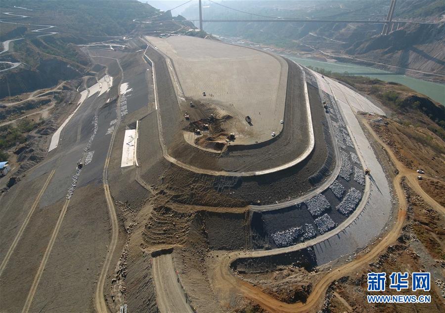 （经济）（1）白鹤滩水电站超高填方移民安置项目主体完工