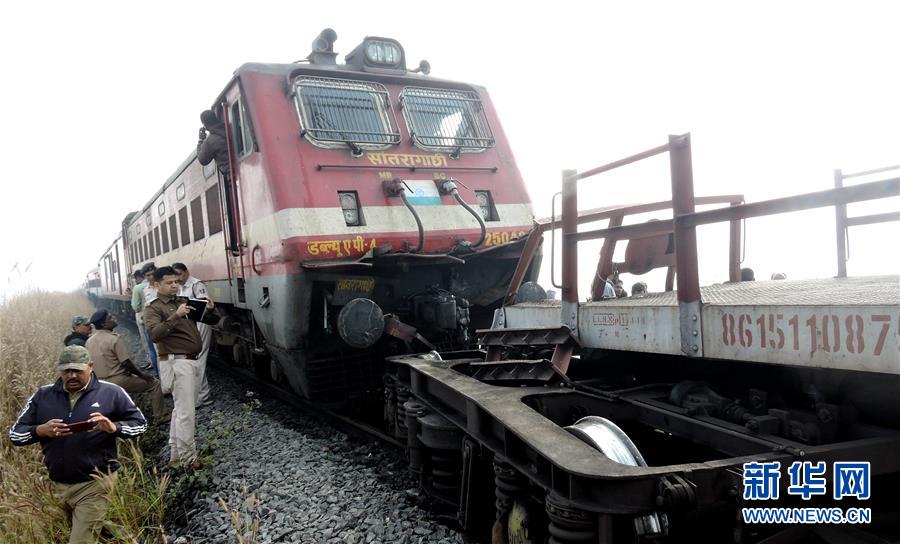 （国际）（1）印度奥迪沙邦列车相撞造成至少40人受伤
