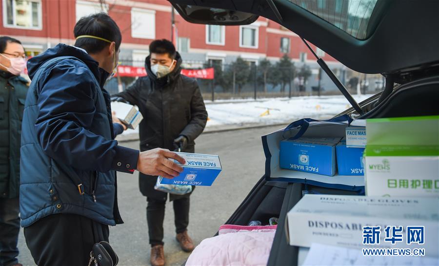(聚焦疫情防控)(2)呼和浩特:小区临时党支部筑牢战“疫”防线