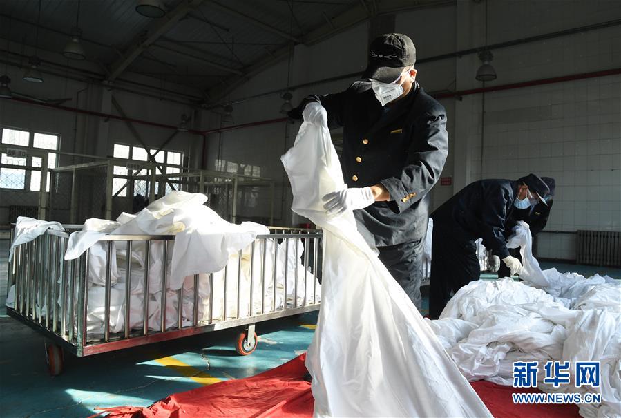 （聚焦疫情防控）（2）北京：加强列车卧具消毒 守护旅客乘车安全