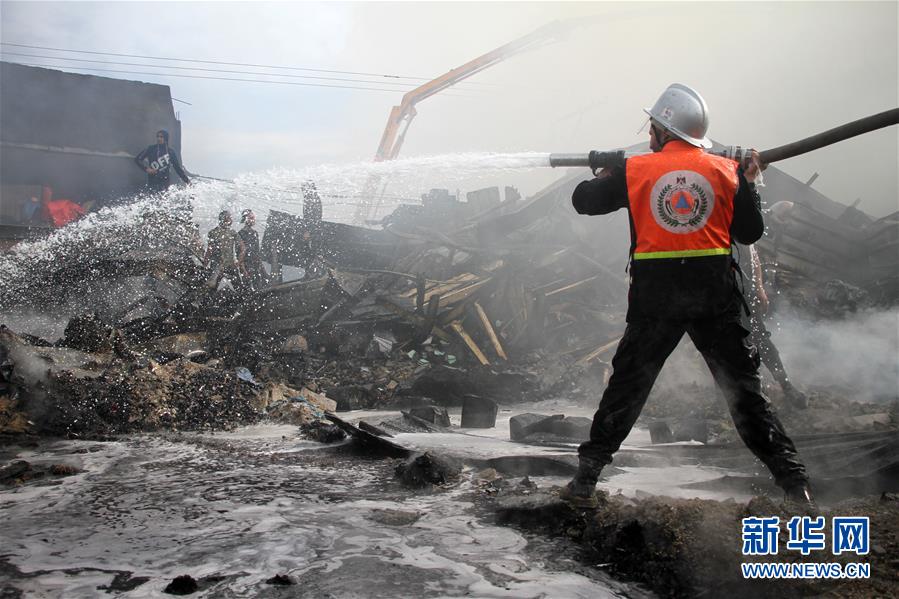 （国际）（6）加沙一面包房引发火灾9人死亡