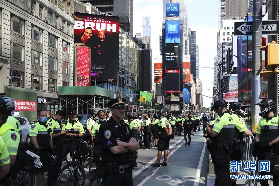 （国际）（3）纽约民众抗议警察暴力执法进入第五天