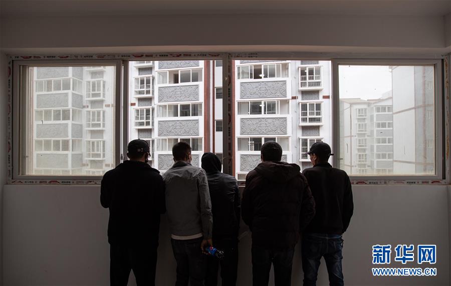 （脱贫攻坚）（6）四川金阳：1199户贫困群众易地搬迁入住千户彝寨