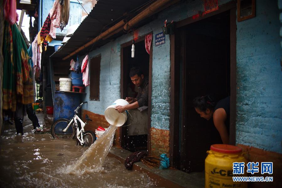 （国际）（2）强降雨致尼泊尔首都内涝