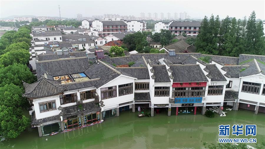 （防汛抗洪）（3）巢湖水位升至设防的百年一遇标准