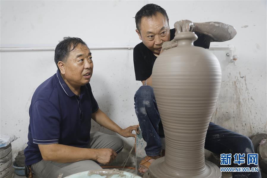 #（经济）（1）河南宝丰：研发汝瓷大器型 开拓市场新领域