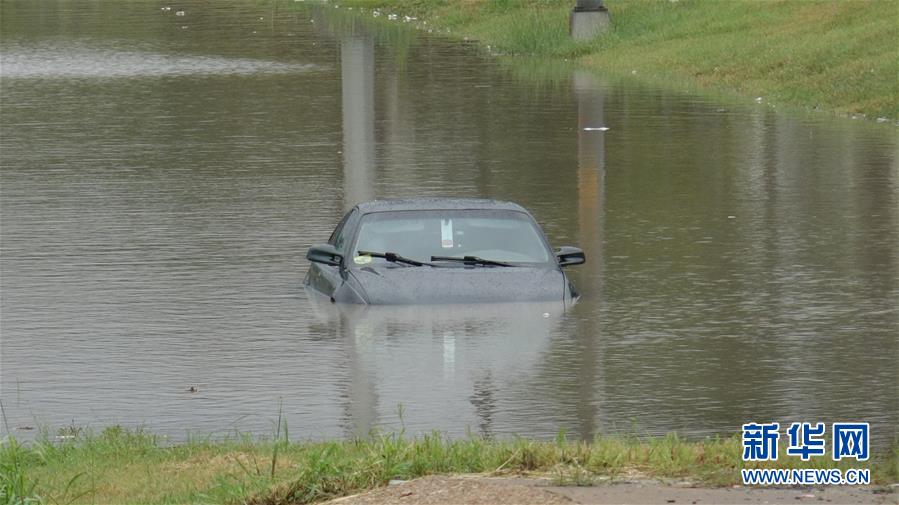 （国际）（5）热带风暴&ldquo;贝塔&rdquo;造成美国得州部分地区积水严重
