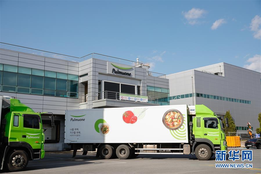 （国际·第三届进博会）（1）探访进博会参展商：韩国绿色食品企业圃美多的豆腐工厂