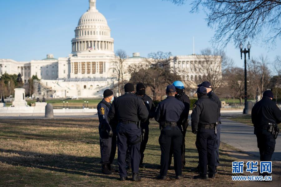 直击被暴力冲击后的美国国会大厦 52名示威者被逮捕