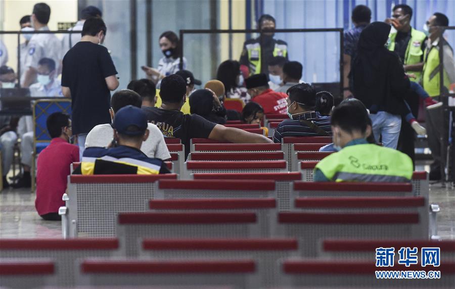 （国际）（4）印尼三佛齐航空公司一架客机坠毁