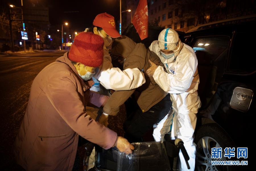 公益|黑龙江绥化：夜晚“摆渡人” 温暖这座城