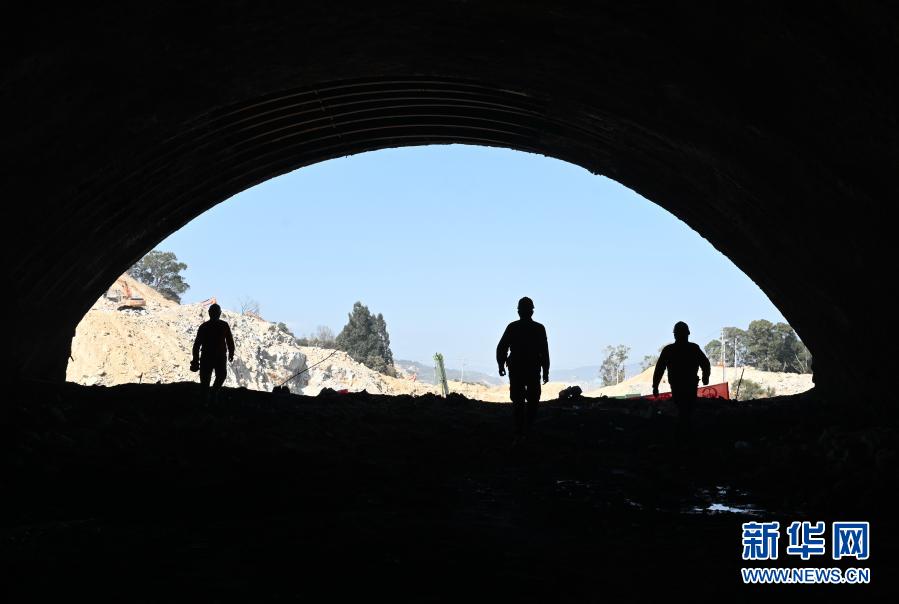 新建福厦铁路新云居山隧道顺利贯通 全长1669.82米