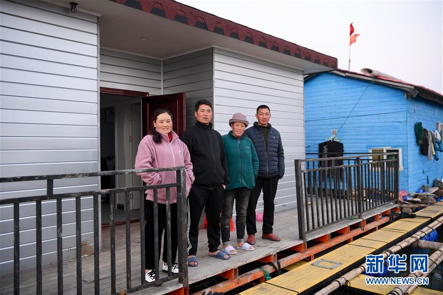 （新春走基层）（5）从山到海&mdash;&mdash;&ldquo;春运母亲&rdquo;巴木玉布木开启海上养殖新职业