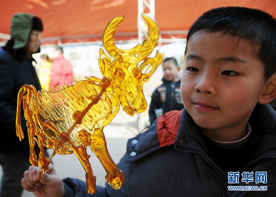 （镜观中国&middot;新华视界）（10）牛年话牛