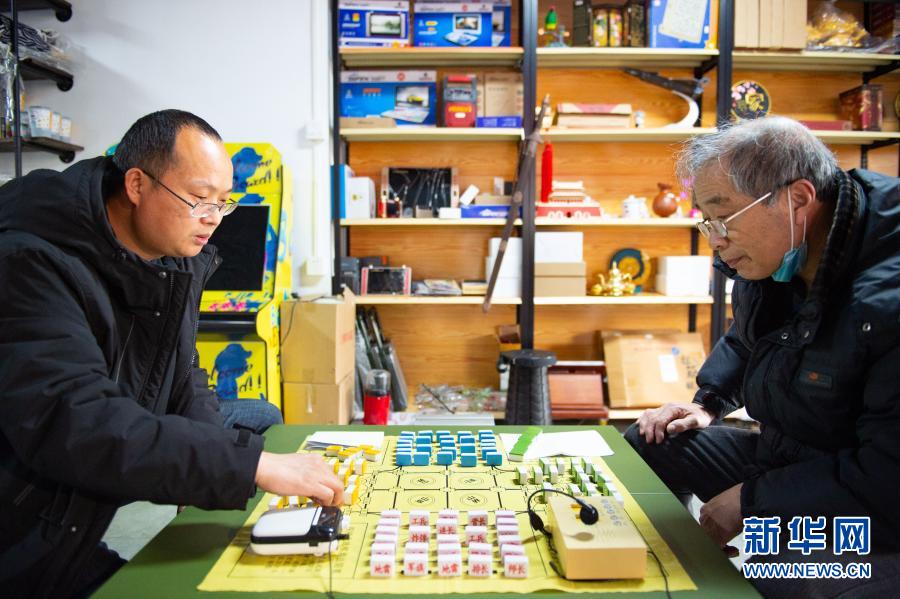 北京：银发族的“潮玩”店