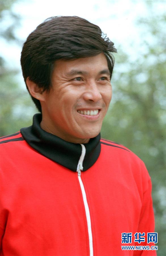 （体育）（1）足球名宿迟尚斌因病离世