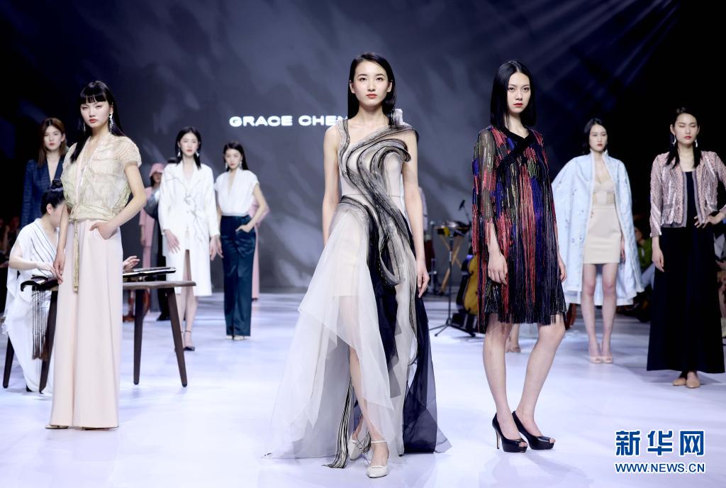 wang chen chen 1127280177_16172059234991n.jpg