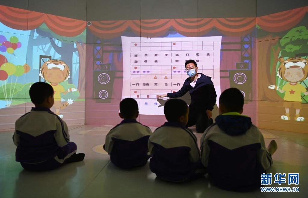 天津：让音符飘进“孤独世界”