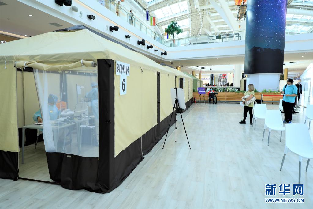 新增确诊2290例！哈萨克斯坦：在购物中心接种新冠疫苗