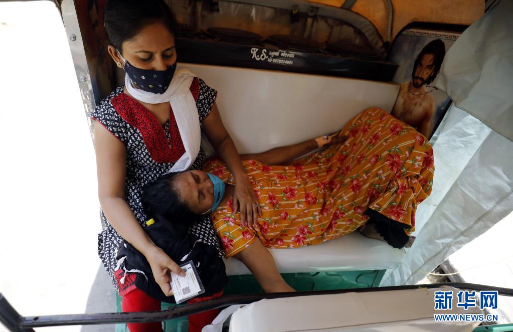 呼吸机等告急 印度新冠死亡病例超过20万