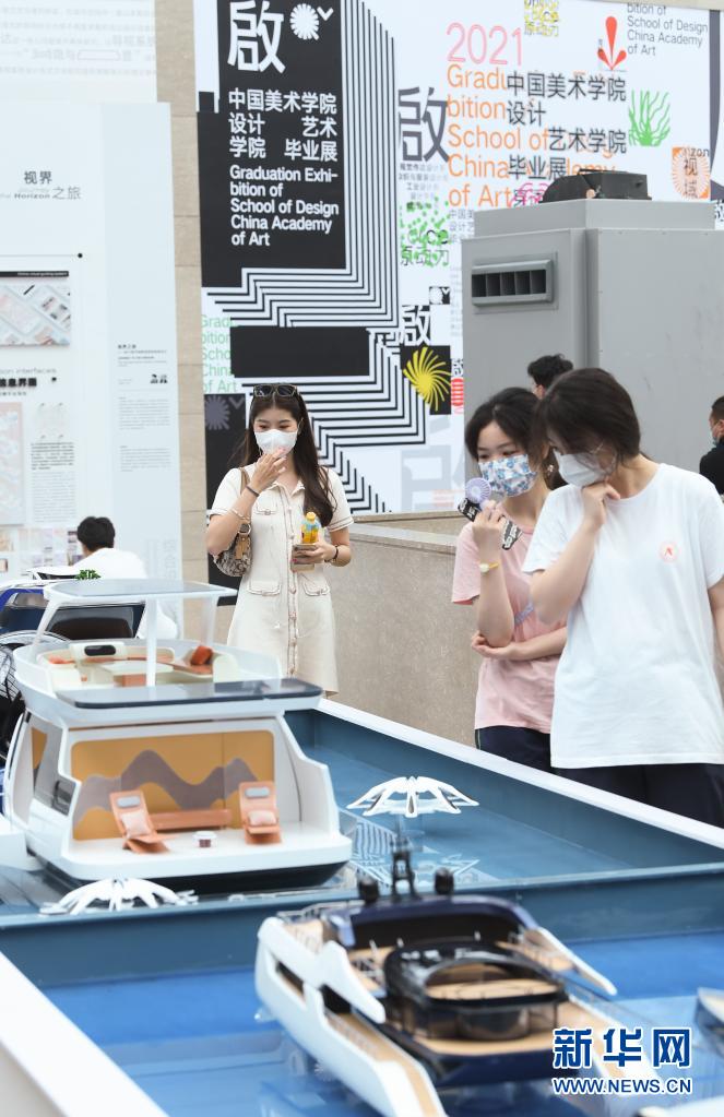 中国美术学院毕业展昨日在杭州举行