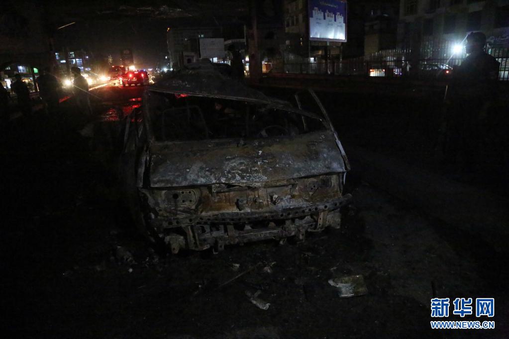 阿富汗首都一公交车遭炸弹袭击造成4死5伤