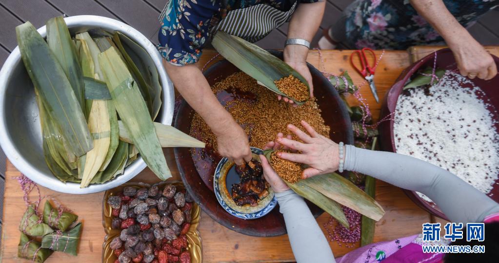 杭州：水乡古镇传统民俗迎端午