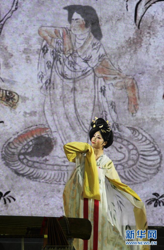 舞姿雅致！唐乐舞《满园春色乞婆娑》西安首演