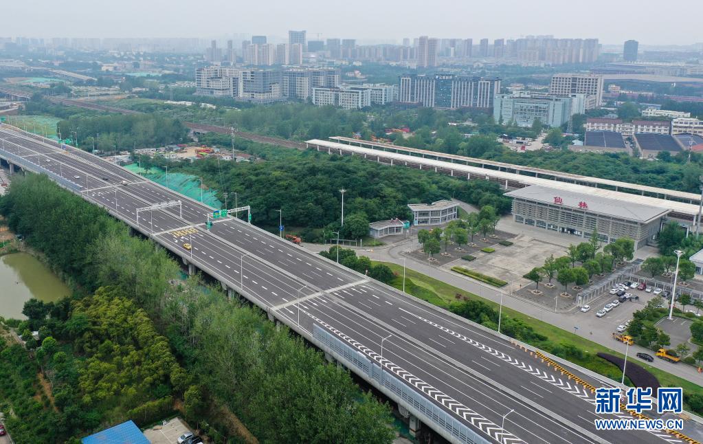 江苏首座装配式公路桥正式通车 方便群众出行