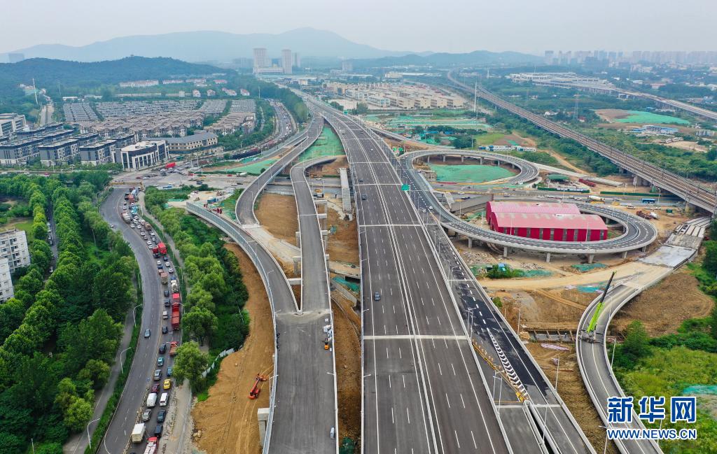 江苏首座装配式公路桥正式通车 方便群众出行
