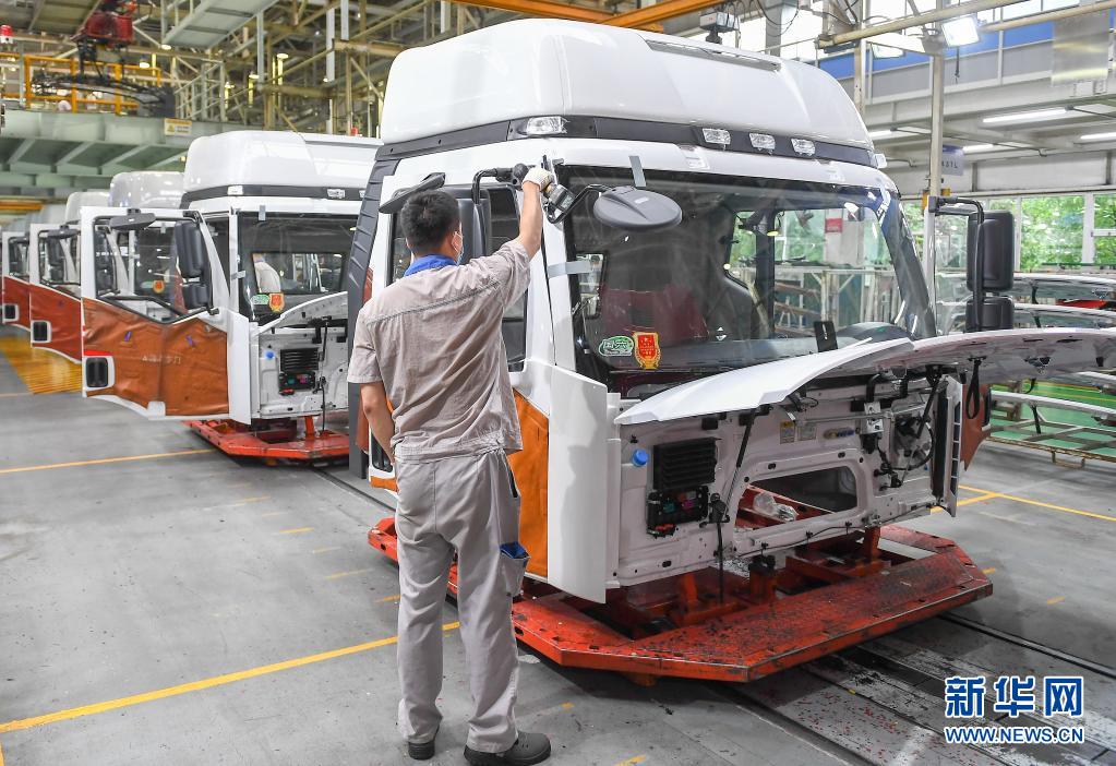 一汽解放上半年销售超33万辆 同比增长超两成