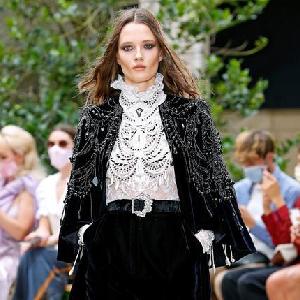 （国际）（5）巴黎时装周：Zuhair Murad品牌发布秋冬高级定制新品