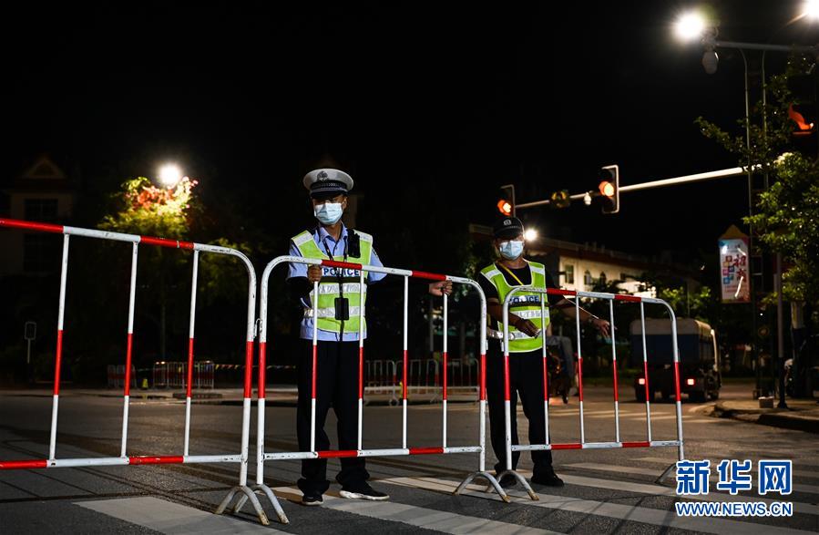 （新华全媒+）（3）等待星光 遇见朝阳&mdash;&mdash;聚焦瑞丽抗疫一线坚守者