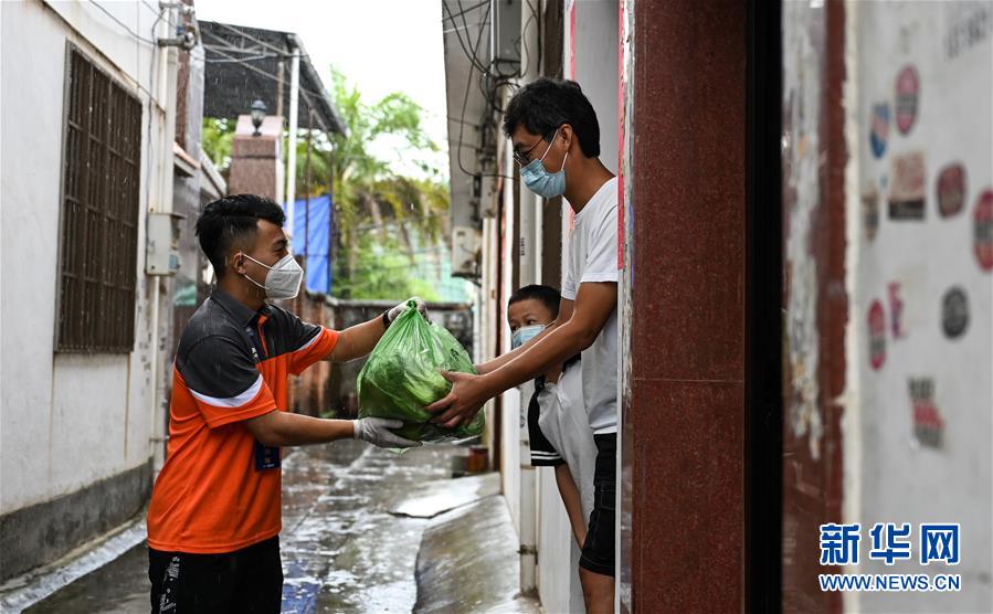 （新华全媒+）（12）等待星光 遇见朝阳&mdash;&mdash;聚焦瑞丽抗疫一线坚守者