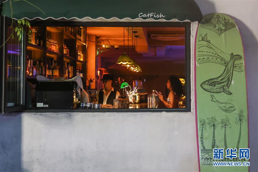 （经济）（5）三亚渔村引客来