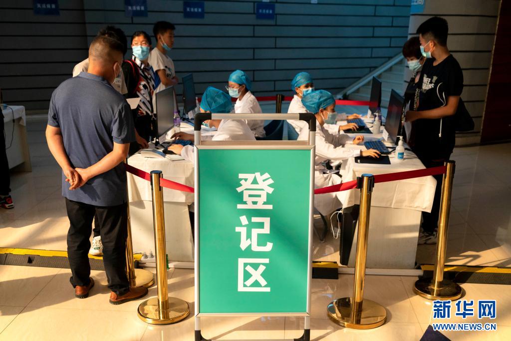 启动!云南昆明:12至17岁人群接种新冠疫苗有序进行