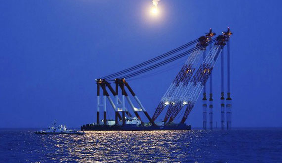 韓國&ldquo;歲月&rdquo;號沉船搜索繼續 仍有244人下落不明