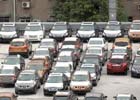 50余輛汽車停樓頂 宜昌4s店頂層成&ldquo;停車場&rdquo;