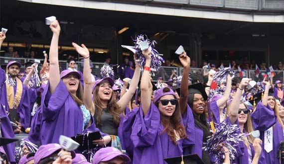 美國紐約大學舉行2014屆畢業典禮