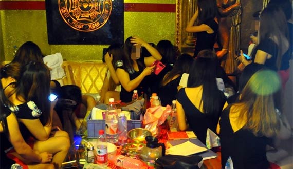 南寧警方開展夜查統一行動