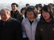 朝鲜民众哀悼金正日逝世