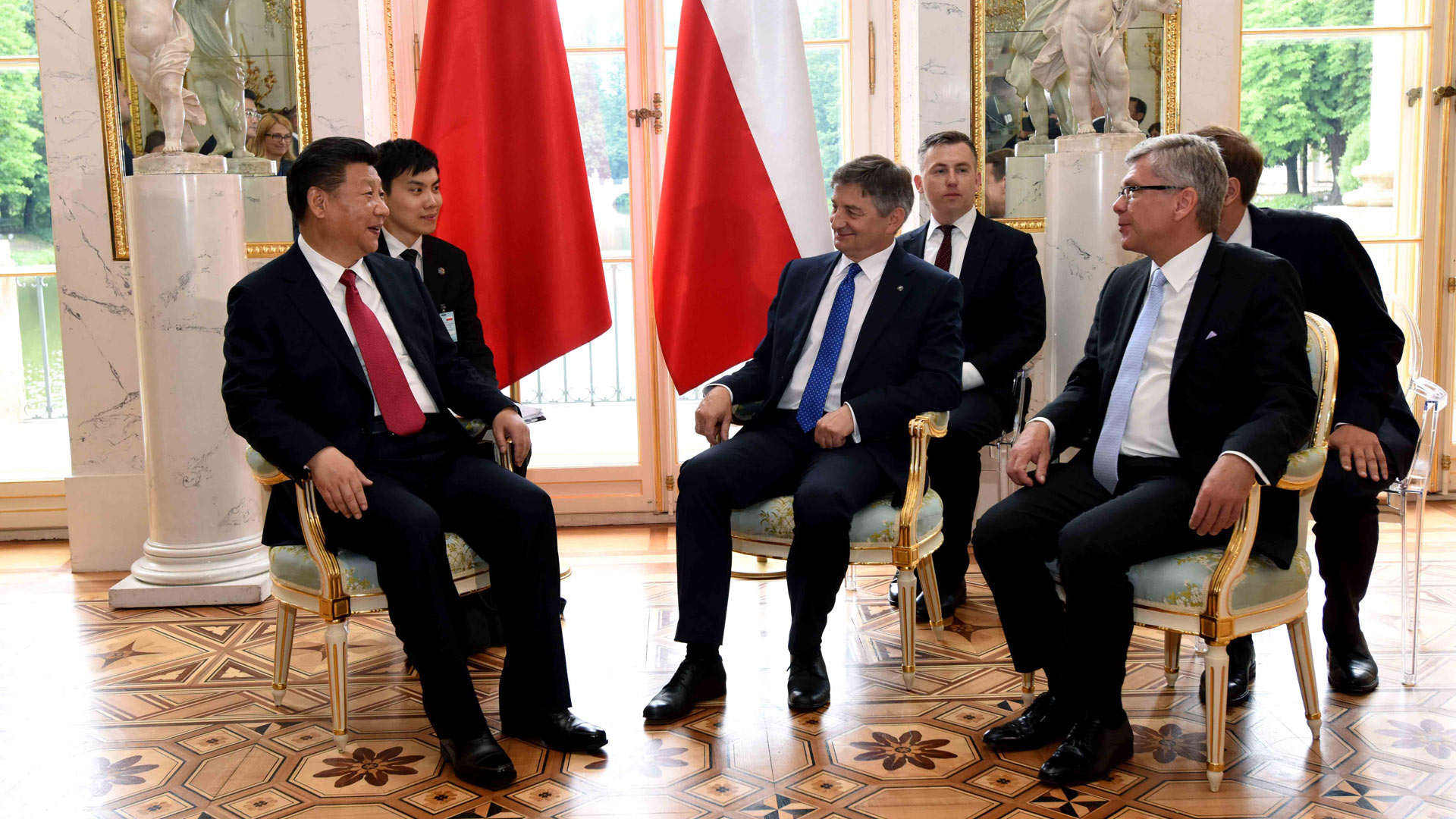 习近平会见波兰参议长卡切夫斯基和众议长库赫钦斯基